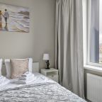 Апартаменты (Myhome Yourhome на Уральской, д.25 к.1), Апартаменты Myhome Yourhome на Уральской 25к1