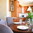 Апартаменты (Квартира с видом на крыши Петроградки), Апартаменты С видом на крыши Петроградки