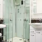 Апартаменты (Квартира с видом на крыши Петроградки), Апартаменты С видом на крыши Петроградки