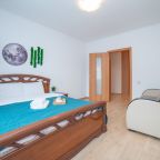 Апартаменты (Сакко и Ванцетти 47), Апартаменты Сакко и ванцетти 47