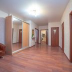 Апартаменты (Радищева 568), Апартаменты Радищева 33 трехкомнатная