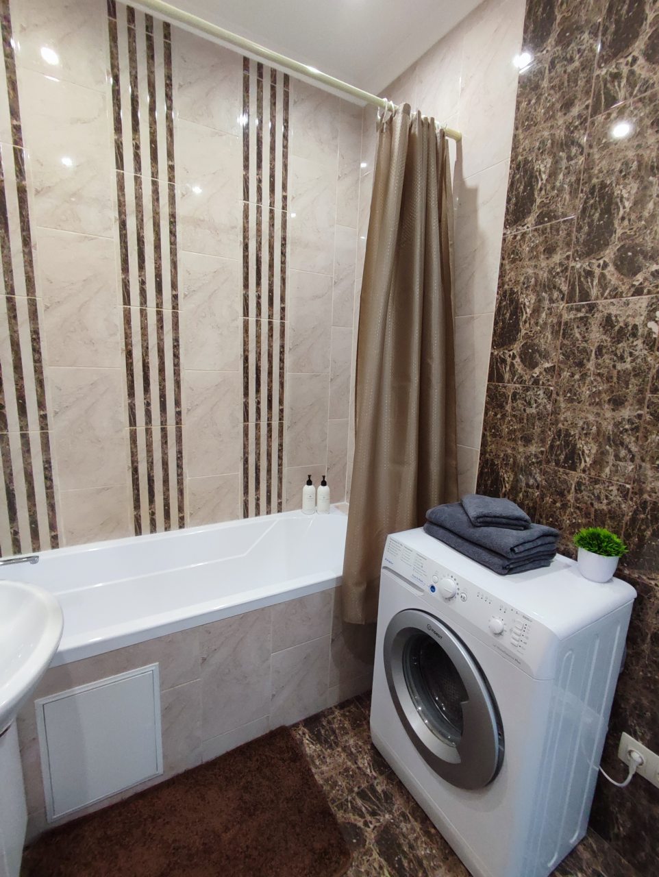 Апартаменты (Атмосфера), Апартаменты Атмосфера