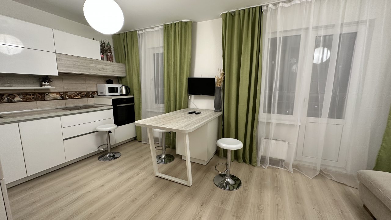 Апартаменты (Рассветная 8к2), Апартаменты Рассветная 8к2