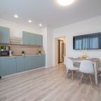 Апартаменты (Красных Командиров 1в), Апартаменты Красных командиров 1в