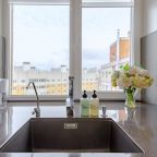 Вид из окна на кухне