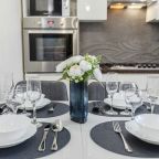 Обеденный стол