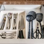 Столовые приборы