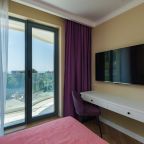 Трёхместный и более (Family room sea view), Апартаменты М2 group