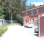 Автостоянка / Парковка, Апартаменты 5-комнатные в гостевом доме Домашний