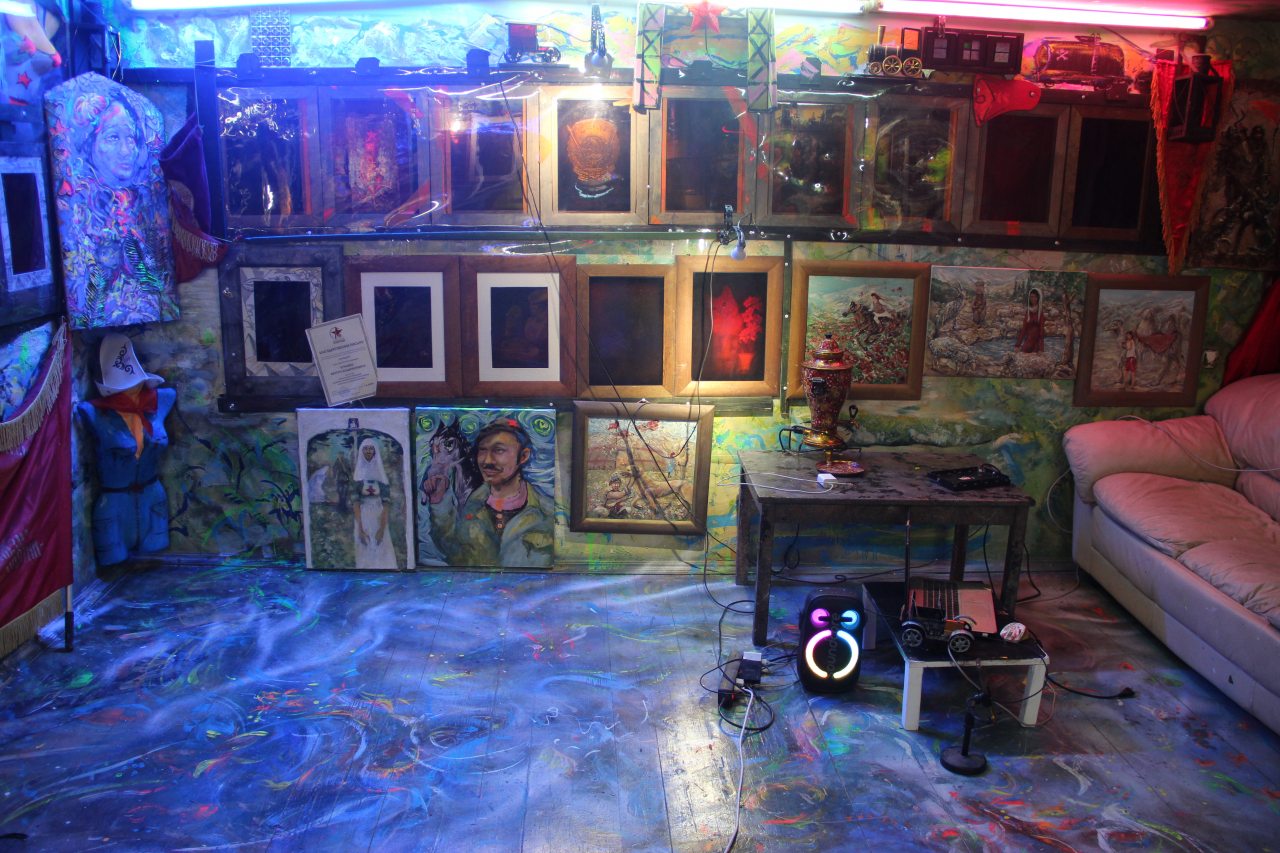 Двухместный (С пропеллером), Гостевой дом У художника