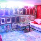 Двухместный (С пропеллером), Гостевой дом У художника