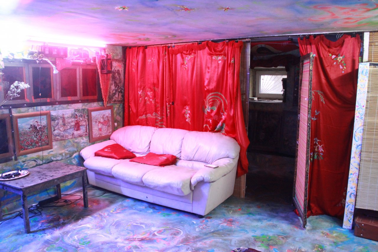 Двухместный (С пропеллером), Гостевой дом У художника