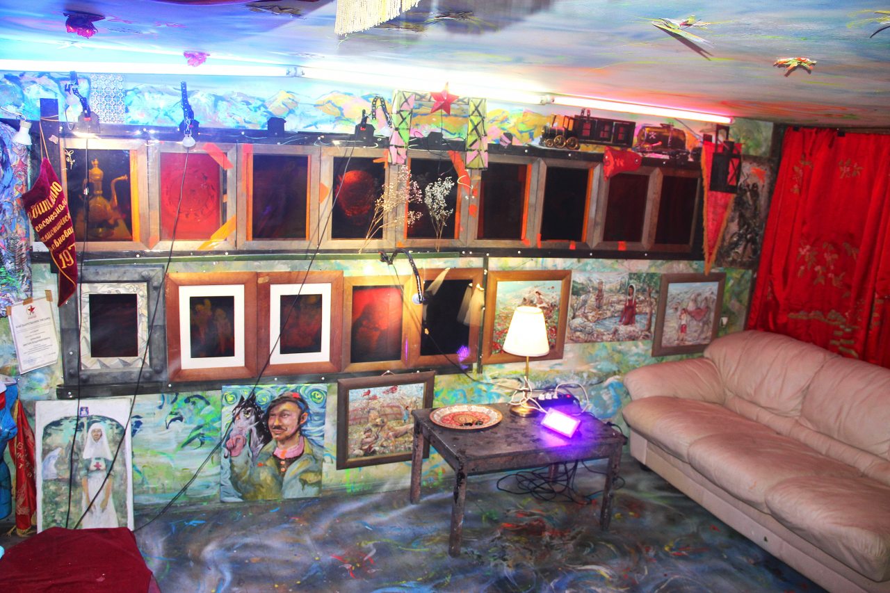 Двухместный (С пропеллером), Гостевой дом У художника