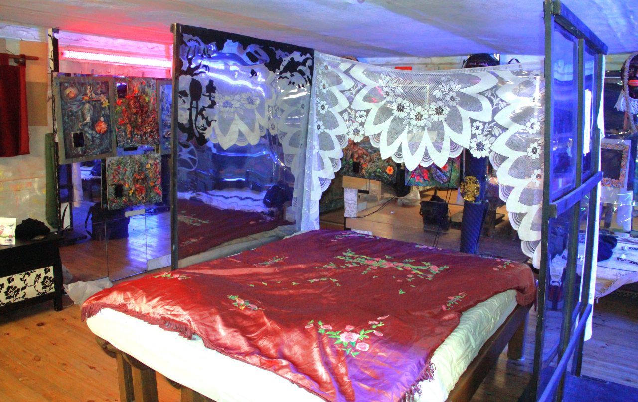 Двухместный (Кунст камера), Гостевой дом У художника