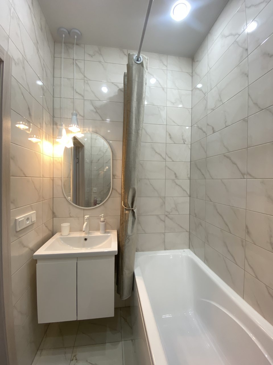 Люкс (Две комнаты), Апартаменты Жёлтый Нарцисс