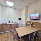 Шестиместный (Для больших компаний), Апартаменты Жёлтый Нарцисс