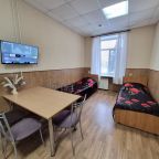 Шестиместный (Для больших компаний), Апартаменты Жёлтый Нарцисс