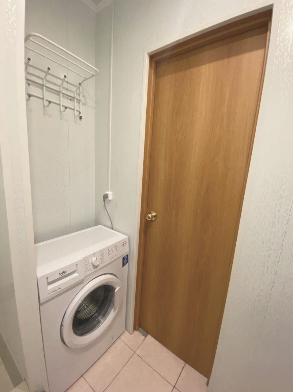 Четырехместный (Две комнаты Комфорт), Апартаменты Жёлтый Нарцисс