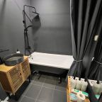 Апартаменты (Стильные и яркие 2комнатные возле Автовокзала Южный, ДРКБ, РКБ, Военного госпиталя, в 10 мин. езды от центра и 20 мин от Аэропорта), Апартаменты 2-х ком Чистофэмили в 10 мин езды от Центра