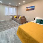 Апартаменты (Стильные и яркие 2комнатные возле Автовокзала Южный, ДРКБ, РКБ, Военного госпиталя, в 10 мин. езды от центра и 20 мин от Аэропорта), Апартаменты 2-х ком Чистофэмили в 10 мин езды от Центра