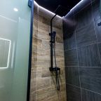 Квартира (Уютная однокомнатная квартира у Планеты), Апартаменты Современные однокомнатные у Планеты