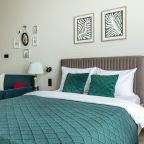 Апартаменты (ЧИЖИК-ПЫЖИК), Апартаменты ЗимаЛето Авенир