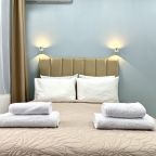 Двуспальная кровать