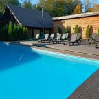 Бассейн с подогревом, Апартаменты Южный