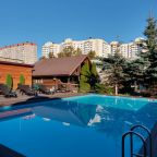 Бассейн с подогревом, Апартаменты Южный