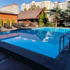 Бассейн с подогревом, Апартаменты Южный