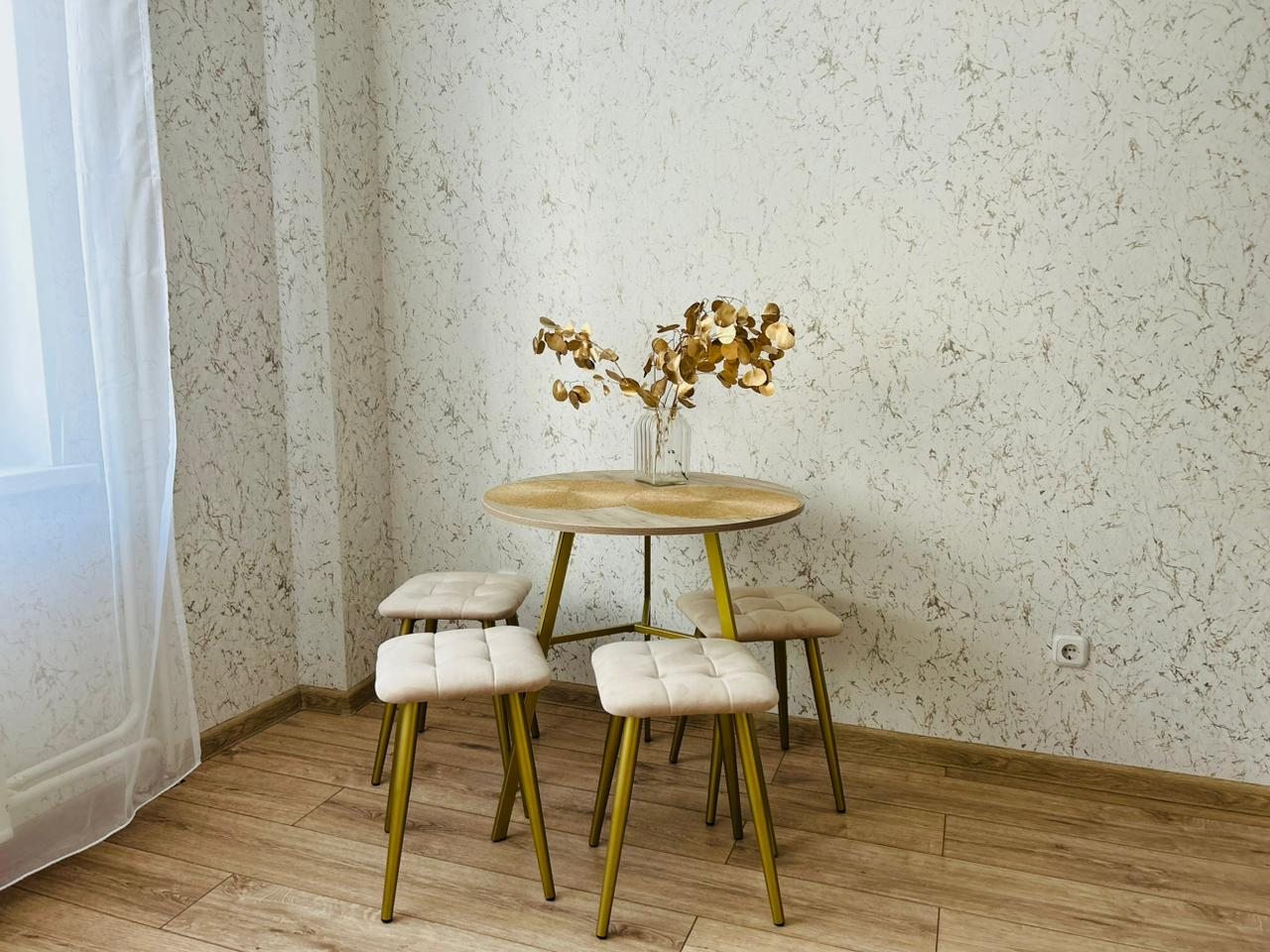 Возможность самостоятельного приготовления пищи, Апартаменты Рядом с набережной Енисея