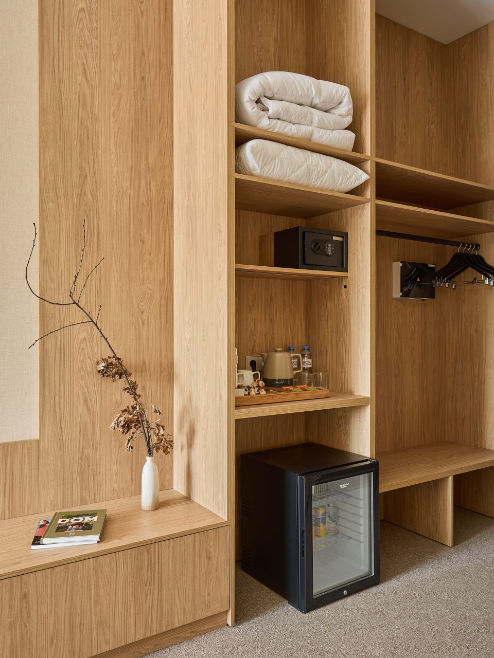 Двухместный (Стандартный номер с двуспальной кроватью и видом на реку), Хостел Дзен