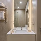 Двухместный (Стандартный номер с двуспальной кроватью и видом на реку), Хостел Дзен