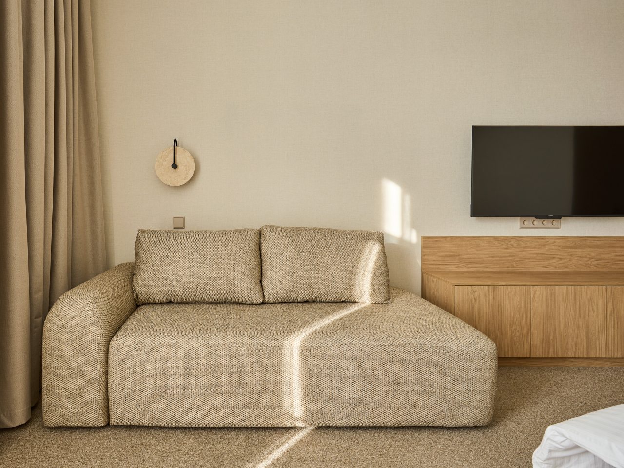 Двухместный (Стандартный номер с двуспальной кроватью и видом на реку), Хостел Дзен