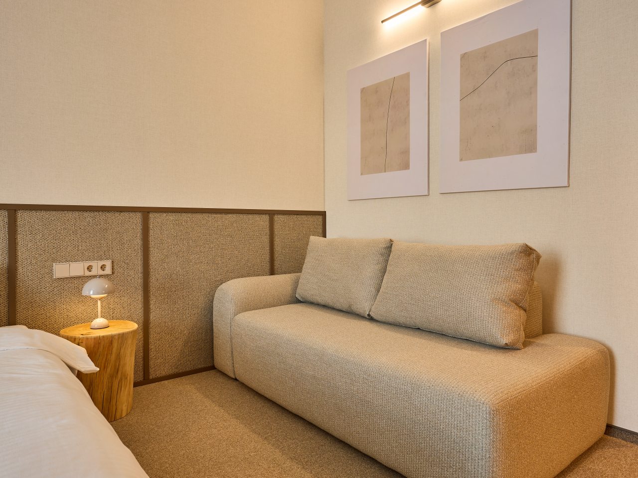 Двухместный (Стандартный номер с двумя раздельными кроватями и видом на реку), Хостел Дзен