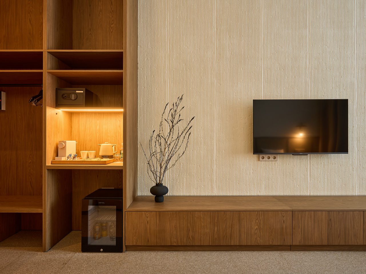 Двухместный (Стандартный номер с двумя раздельными кроватями и видом на реку), Хостел Дзен