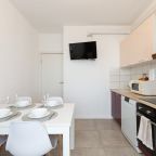 Трехместный (Крокус), Апартаменты Life Apartments