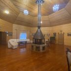 Допускается размещение домашних животных, Коттедж У озера