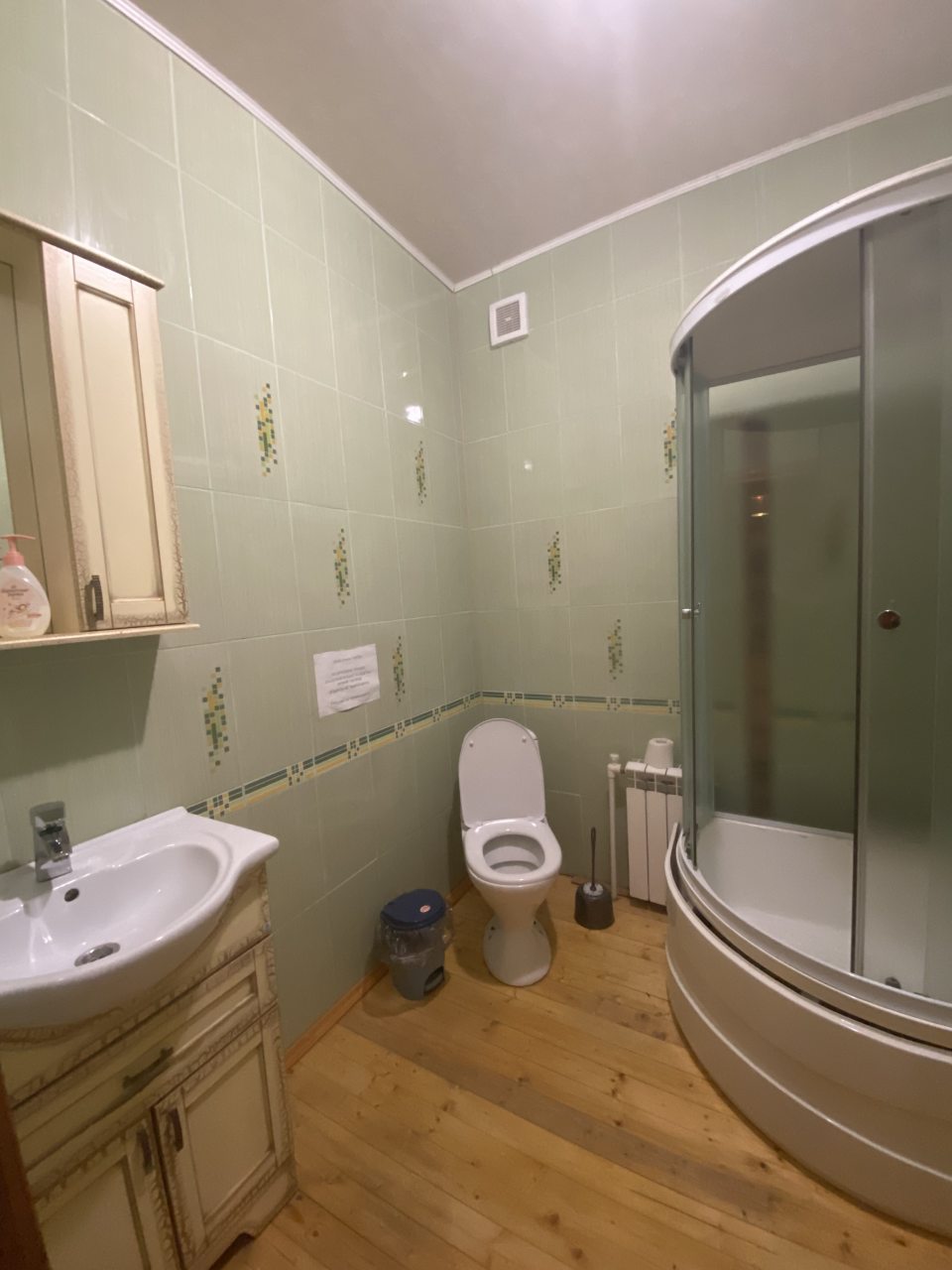 Коттедж, Коттедж У озера