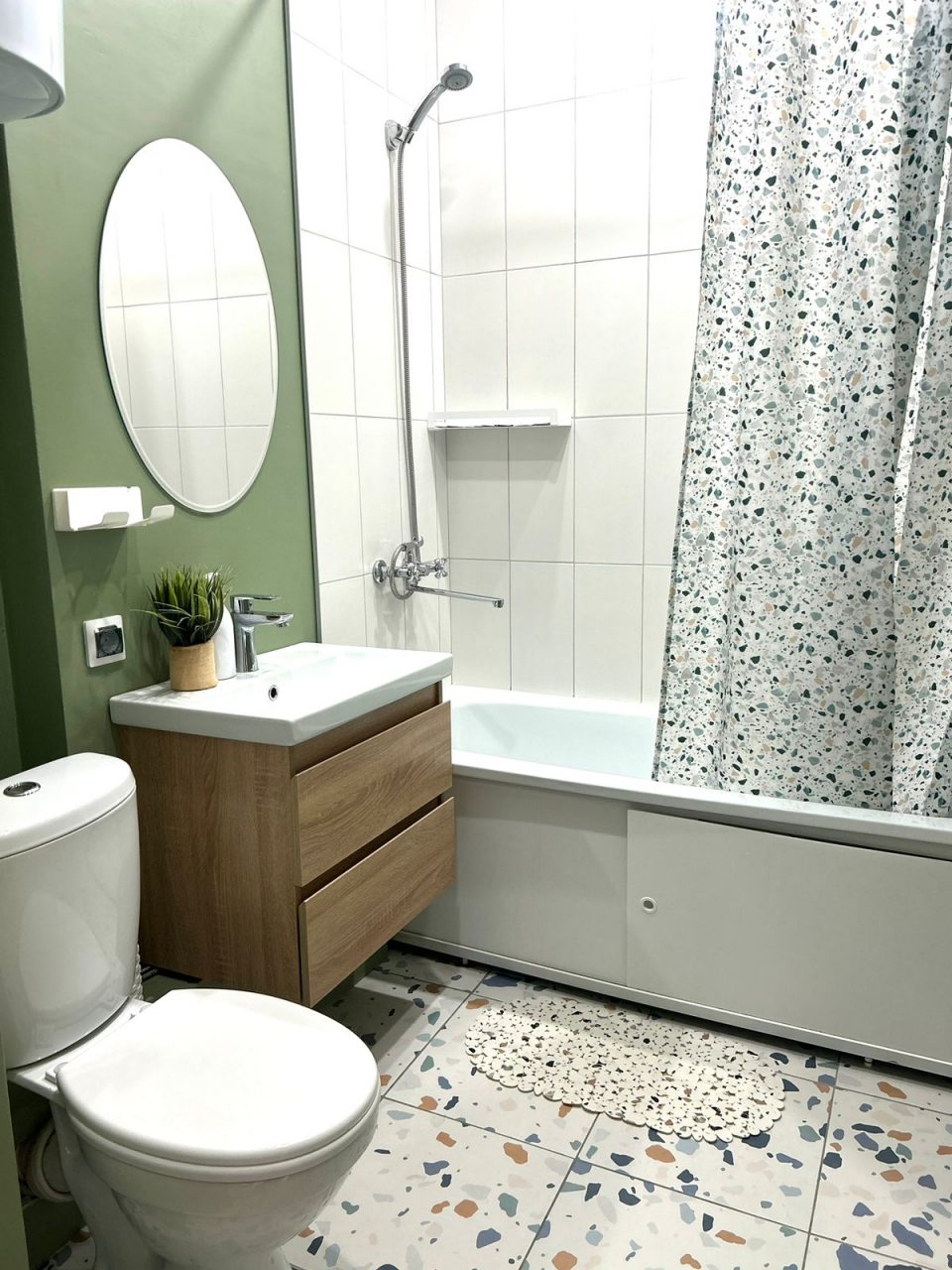 Квартира (Рядом со Столбами и Бобровым логом), Апартаменты Рядом со Столбами и Бобровым логом