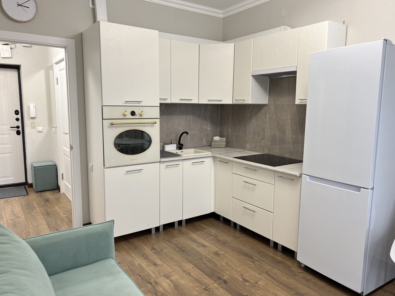 Апартаменты (Атмосфера), Апартаменты Атмосфера