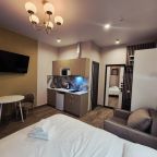 Апартаменты (Sutki Rent в доме Распутина "Александра"), Апартаменты Sutki Rent в доме Распутина