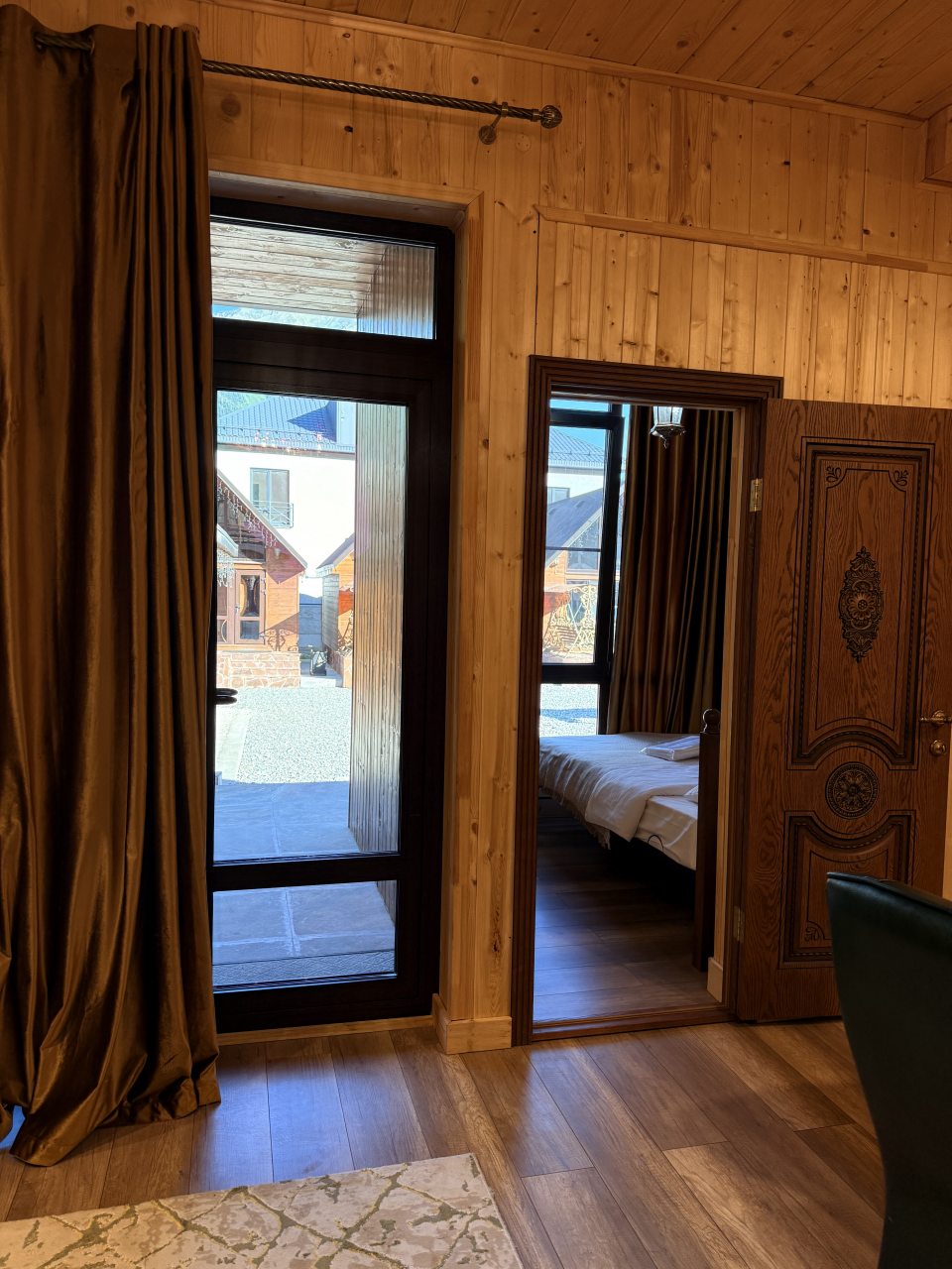 Вилла (Люкс), База отдыха Mustang