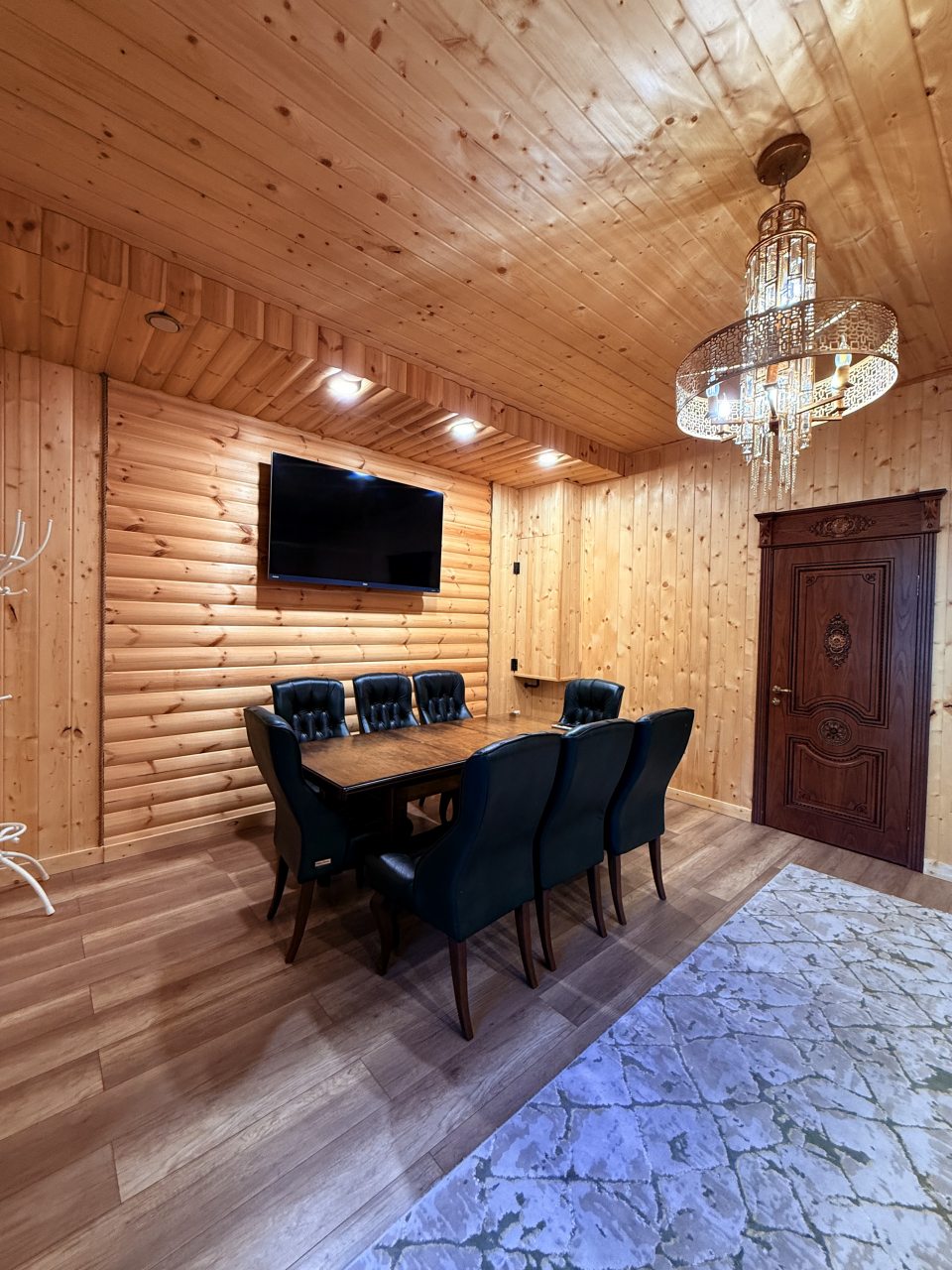 Вилла (Люкс), База отдыха Mustang