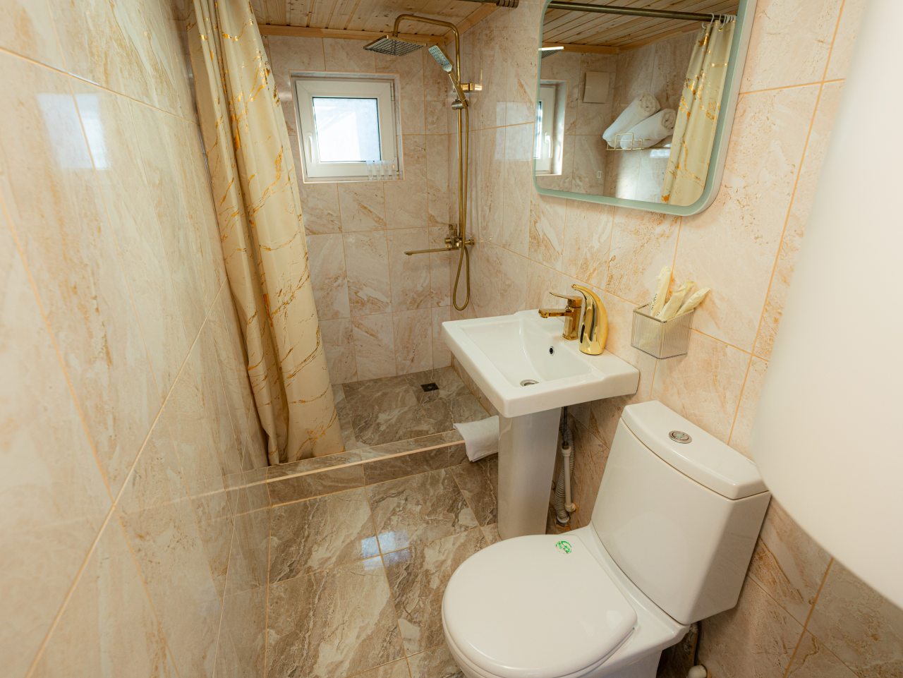 Шале (Улучшенный), База отдыха Mustang