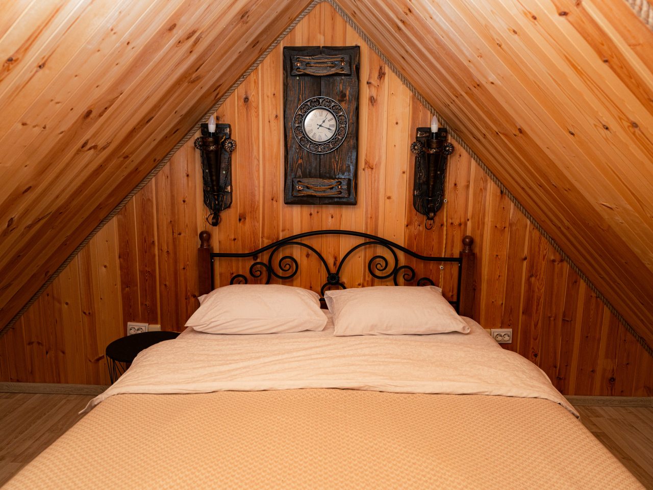 Шале (Улучшенный), База отдыха Mustang