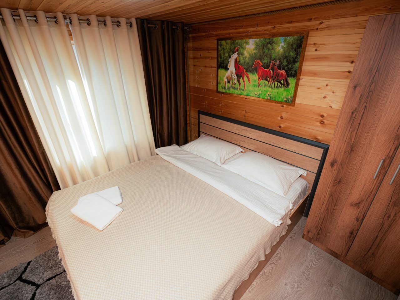 Шале (Улучшенный), База отдыха Mustang