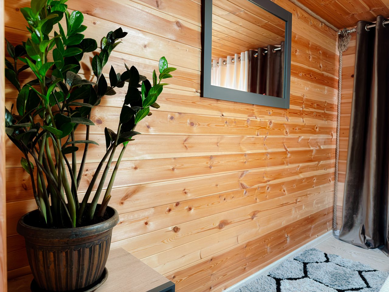 Шале (Улучшенный), База отдыха Mustang