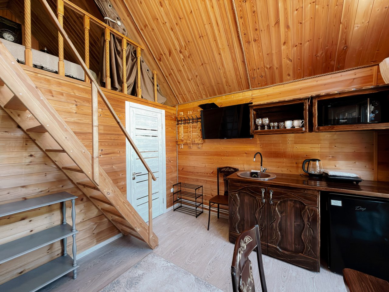 Шале (Улучшенный), База отдыха Mustang