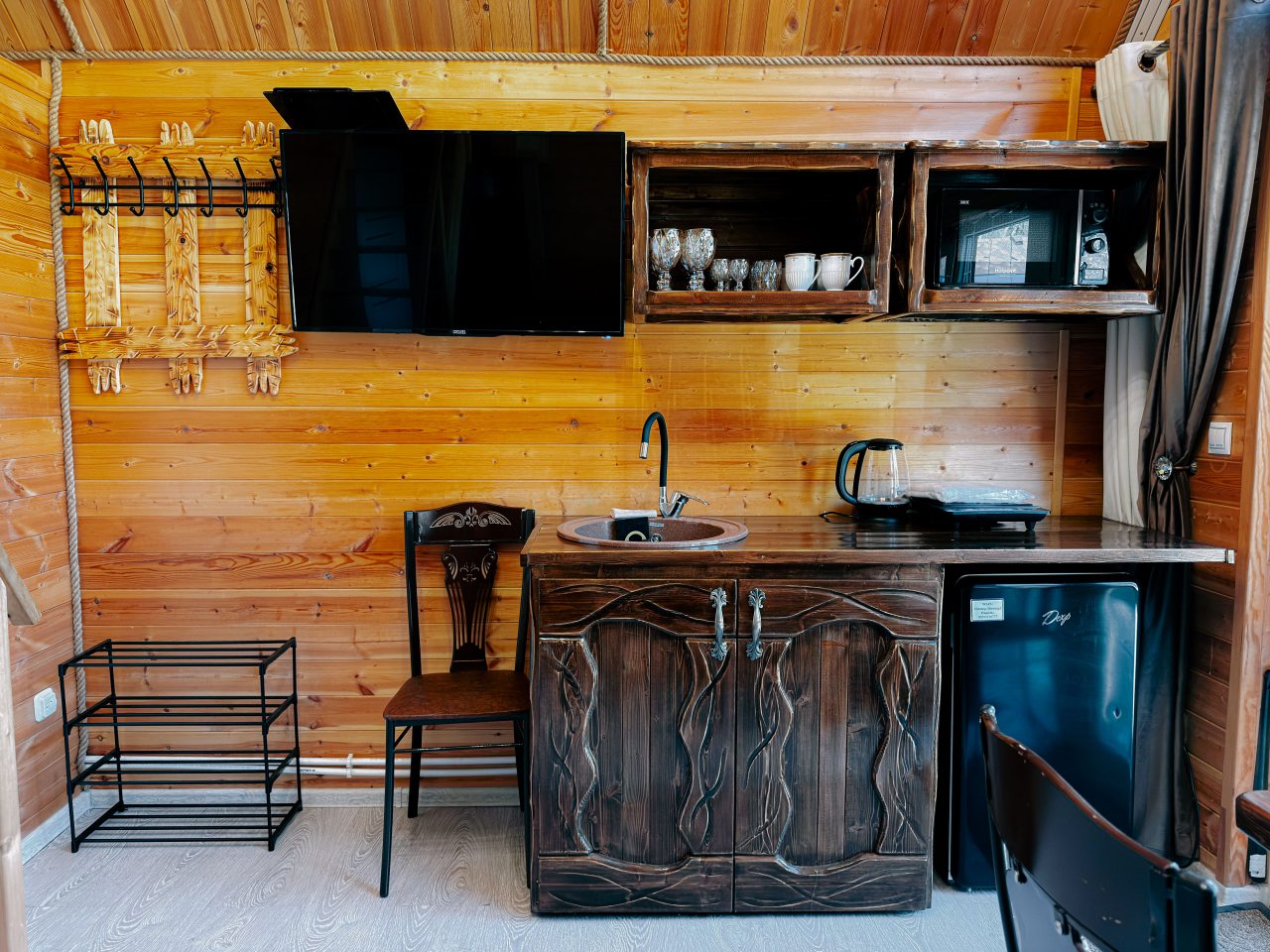 Шале (Улучшенный), База отдыха Mustang